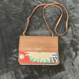 Spartina crossbody